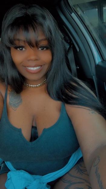 Miss Unique, 36  female escort, Fayetteville