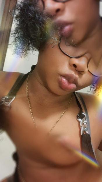 Ruby Red, 30  female escort, Fayetteville