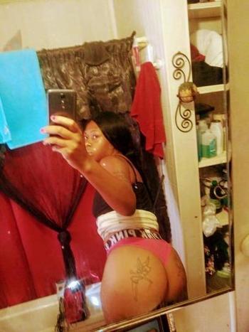 Lex, 29  female escort, Fayetteville