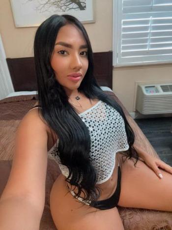 646-624-7244, 23  female escort, Fayetteville