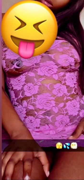 910-605-5829, 27  female escort, Fayetteville
