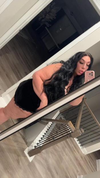 Lola, 27  female escort, Fayetteville