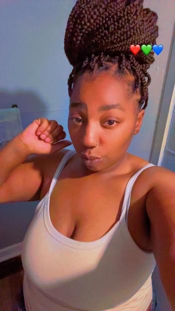 adalla , 29  female escort, Fayetteville