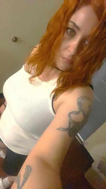 Honey, 34  female escort, Fayetteville
