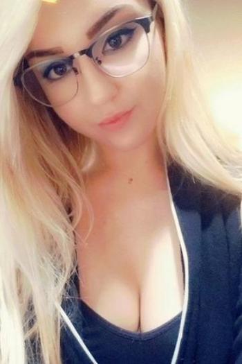 9109596528, female escort, Fayetteville